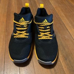 Good condition adidas sneakers